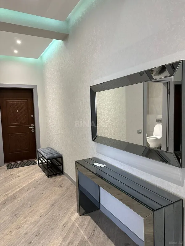 Kirayə verilir 3 otaqlı mənzil 157 m²