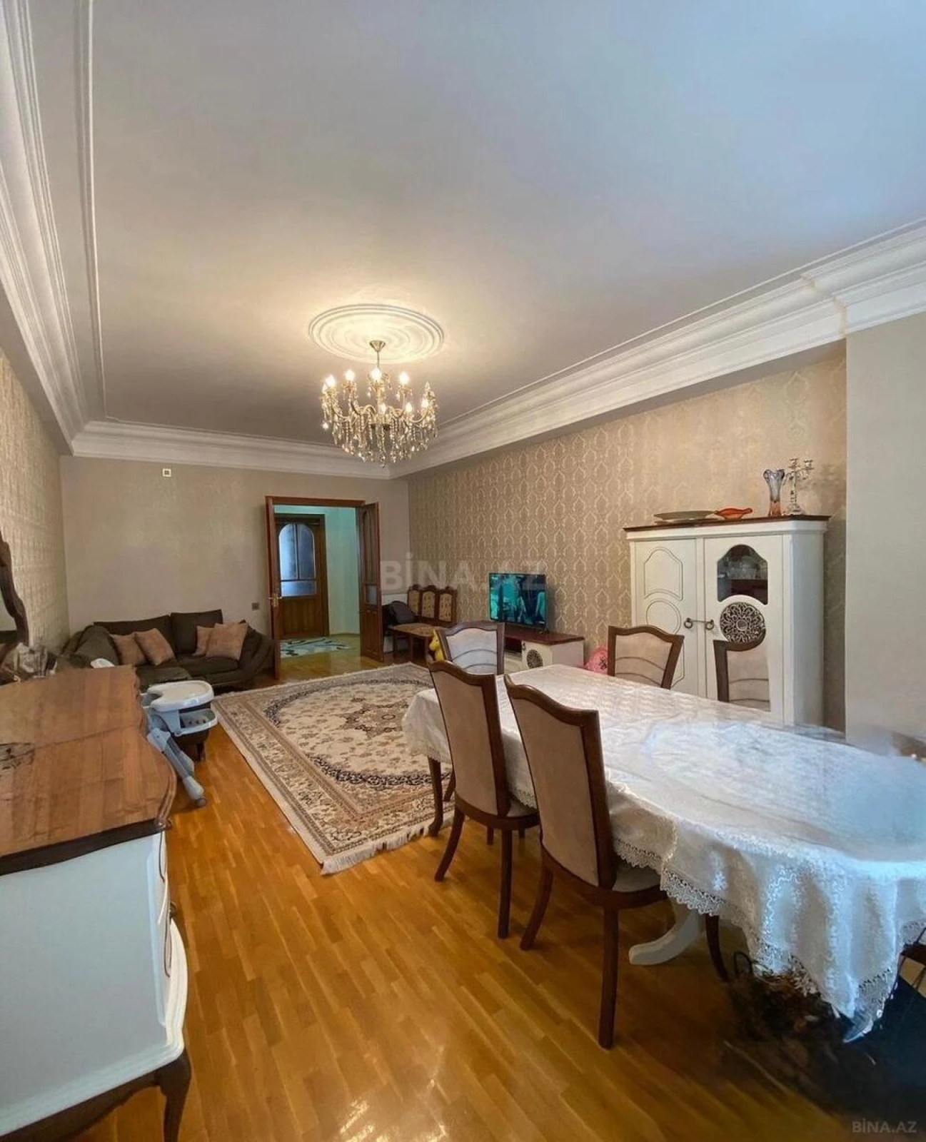 Satılır 3 otaqlı mənzil 111 m²