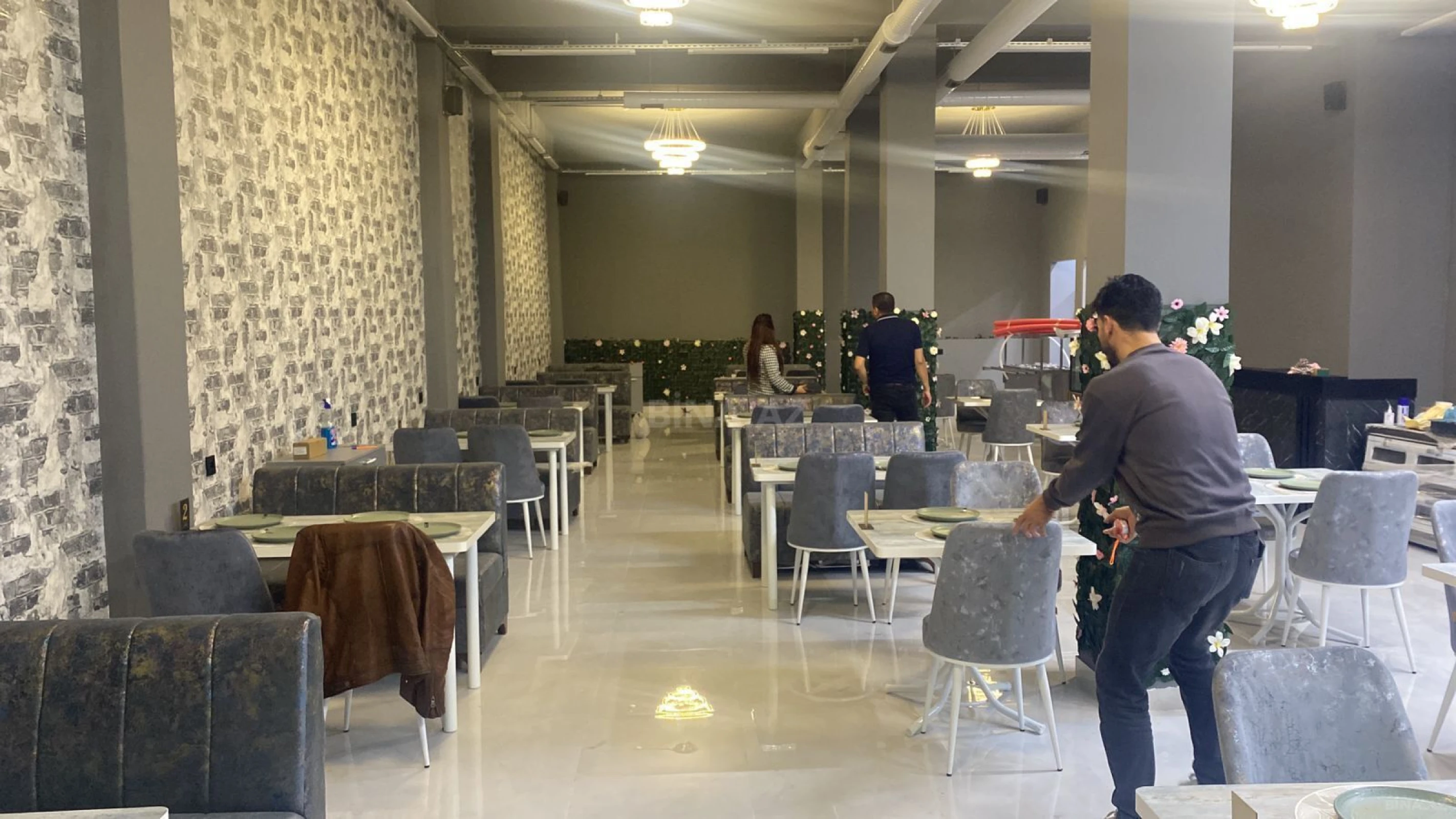 Kirayə verilir obyekt 250 m²