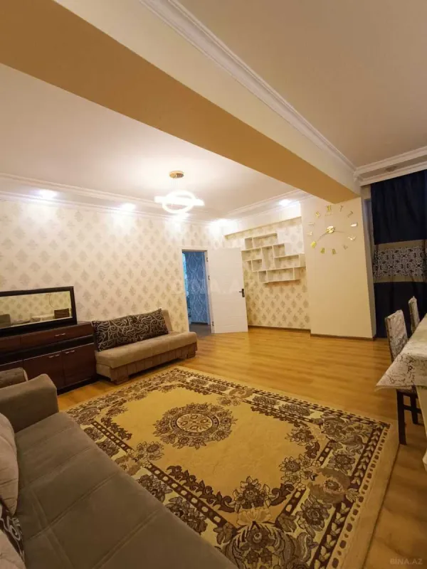 Kirayə verilir 2 otaqlı mənzil 90 m²