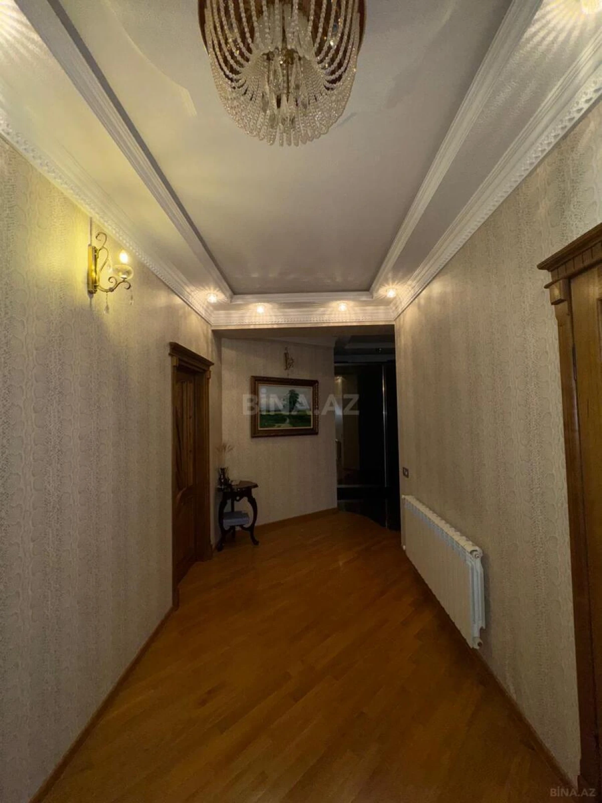 Satılır 3 otaqlı mənzil 138 m²