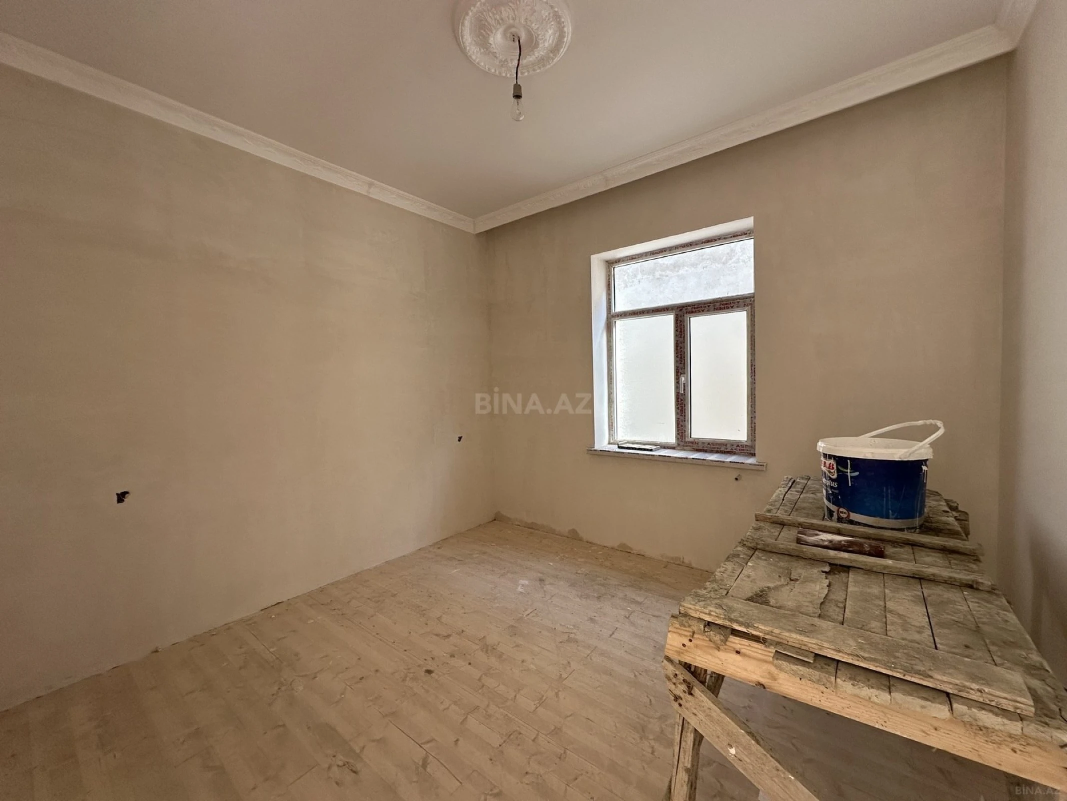 Satılır 3 otaqlı həyət evi 100 m²