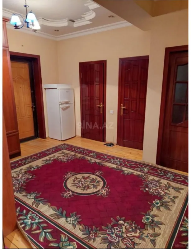 Satılır 2 otaqlı mənzil 91 m²