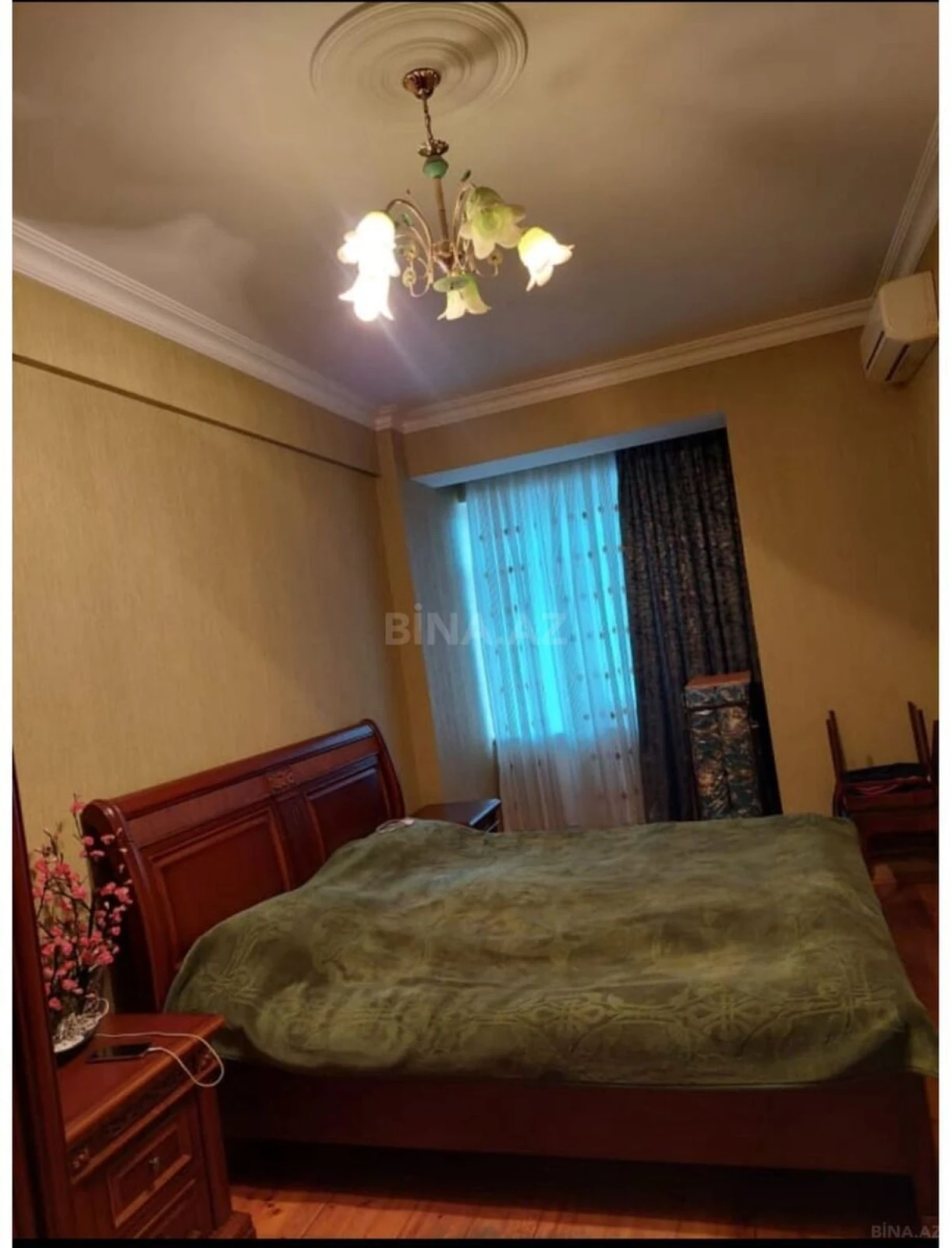 Satılır 2 otaqlı mənzil 91 m²