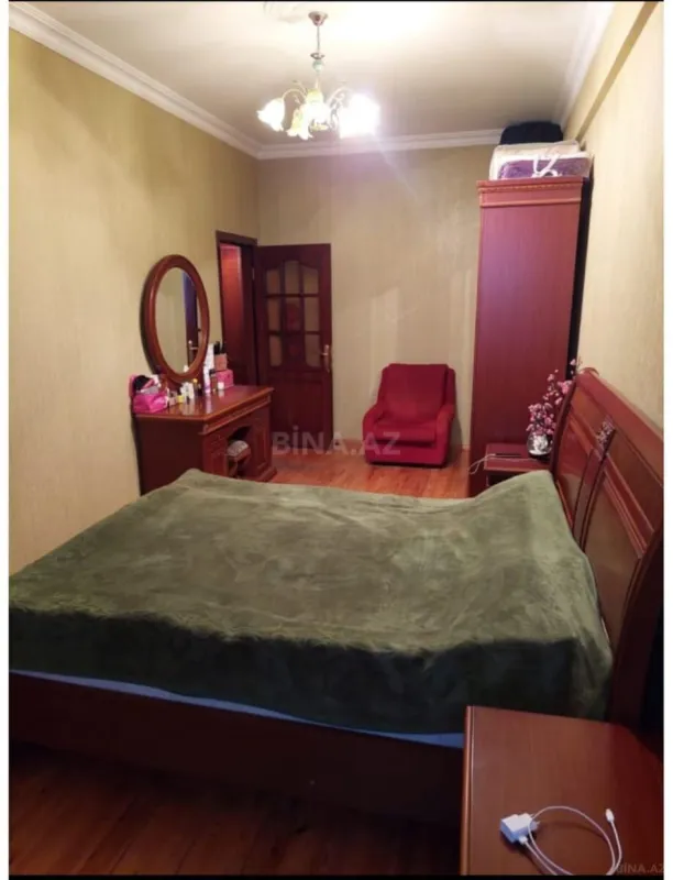 Satılır 2 otaqlı mənzil 91 m²