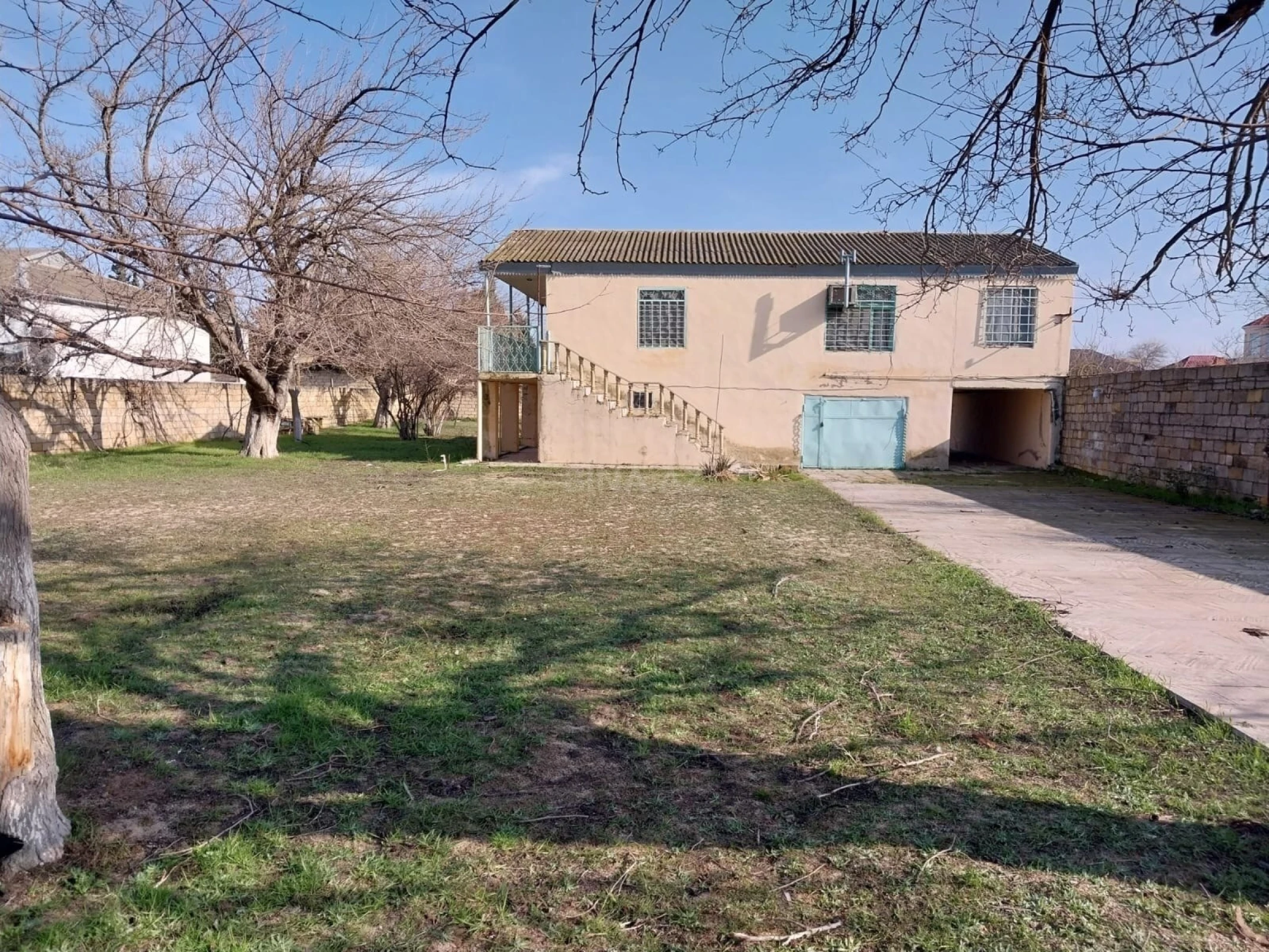 Satılır 5 otaqlı həyət evi 150 m²