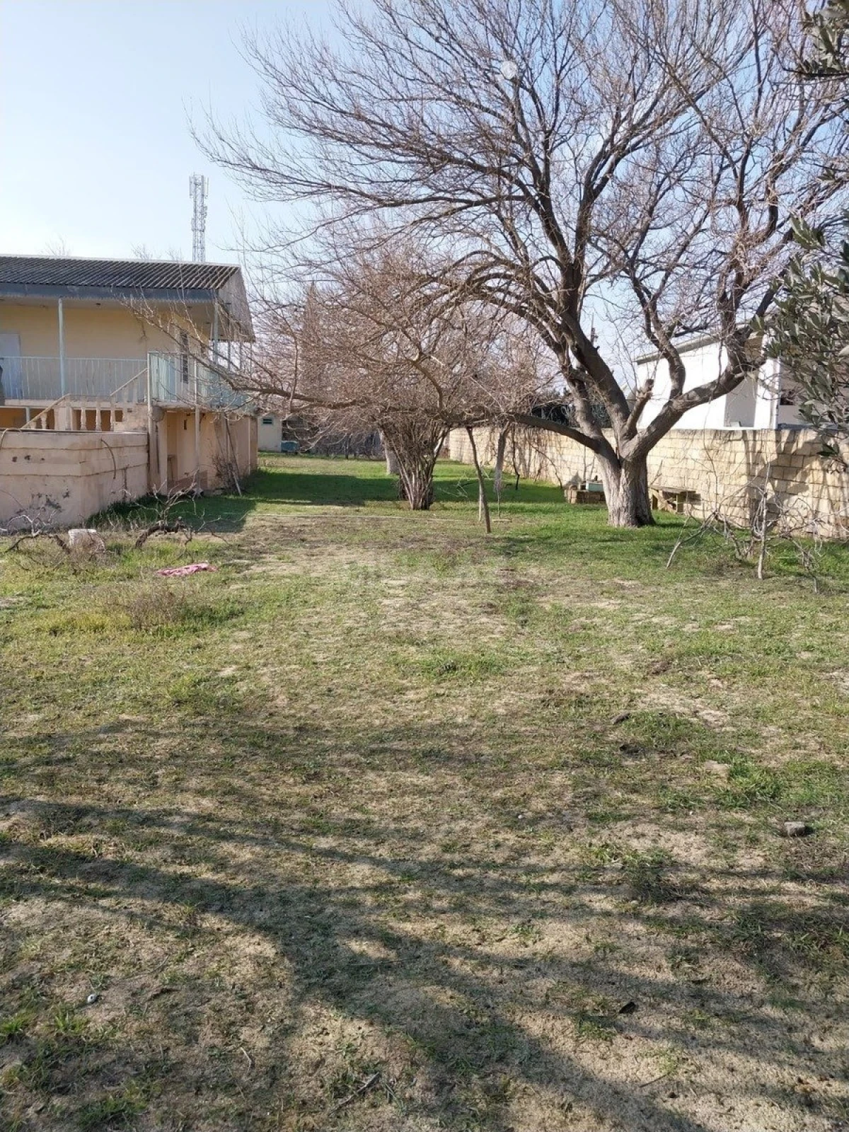 Satılır 5 otaqlı həyət evi 150 m²