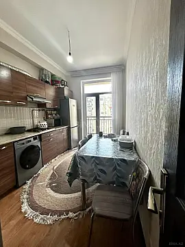 Satılır 2 otaqlı mənzil 60 m²