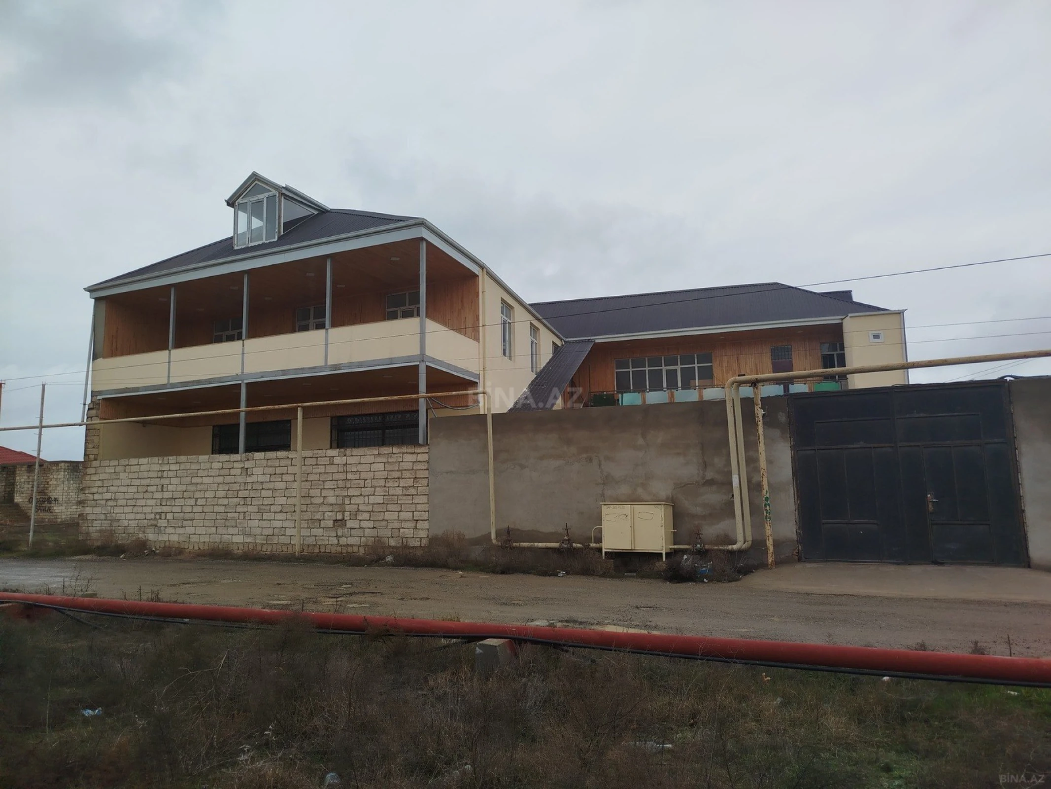 Kirayə verilir obyekt 900 m²