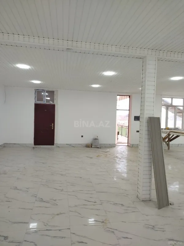 Kirayə verilir obyekt 900 m²