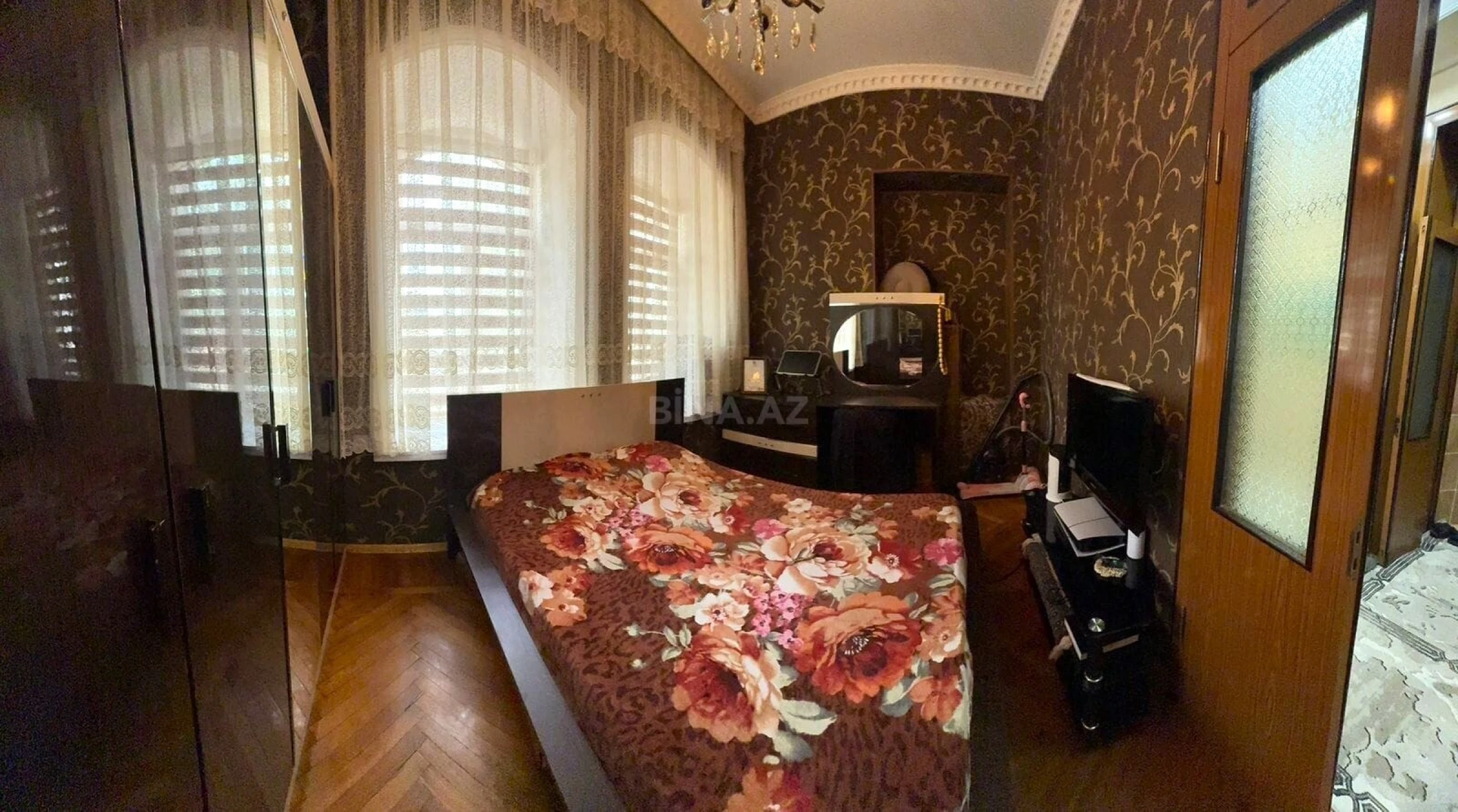 Satılır 3 otaqlı mənzil 105 m²