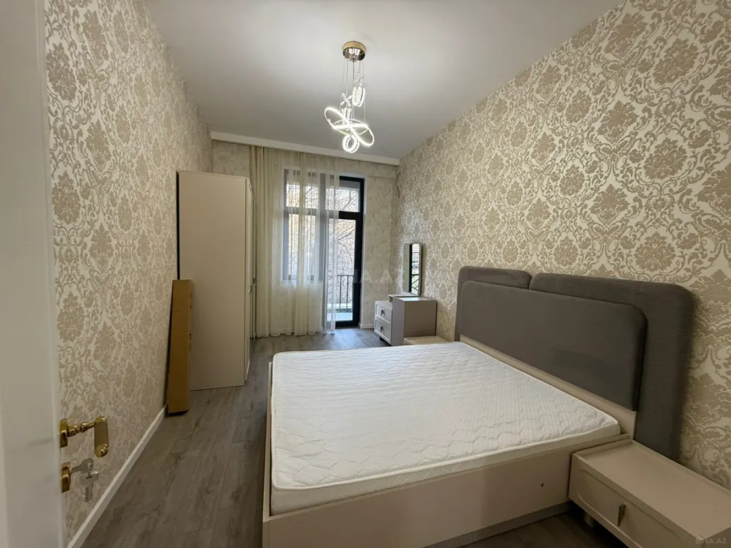 Kirayə verilir 2 otaqlı mənzil 75 m²