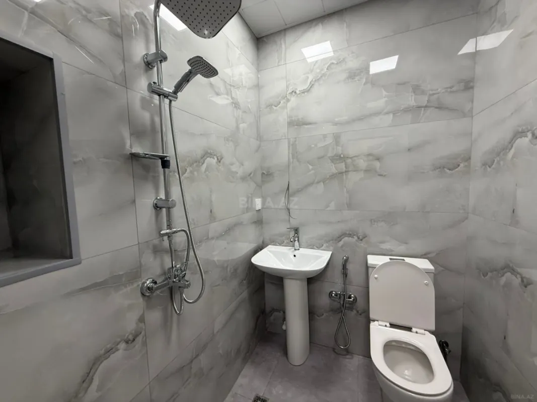 Kirayə verilir 2 otaqlı mənzil 75 m²