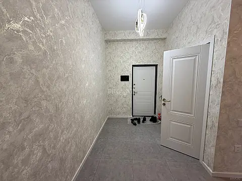 Kirayə verilir 2 otaqlı mənzil 75 m²