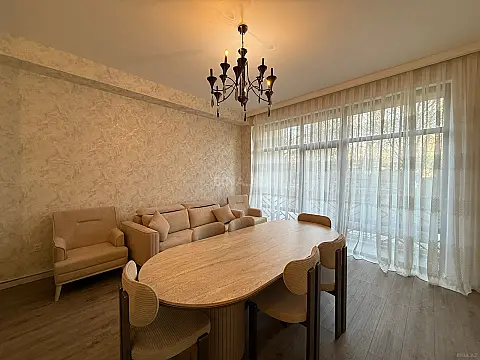 Kirayə verilir 2 otaqlı mənzil 75 m²