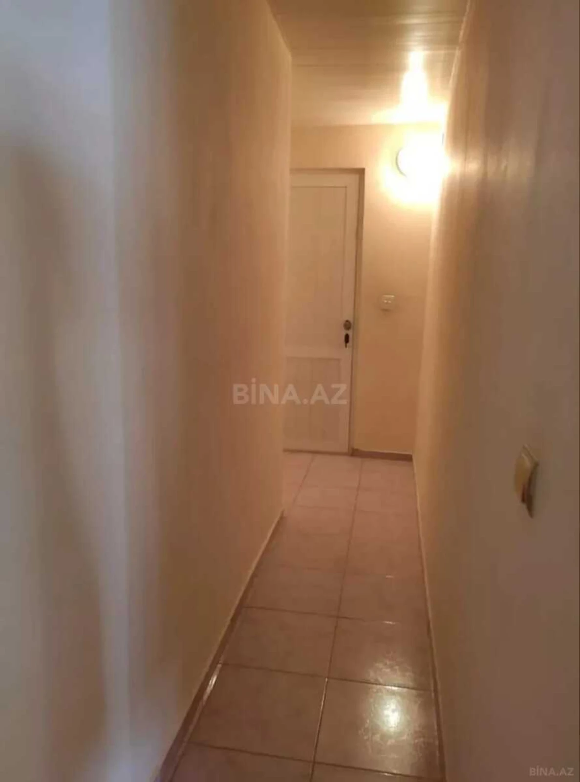 Satılır 6 otaqlı həyət evi 250 m²