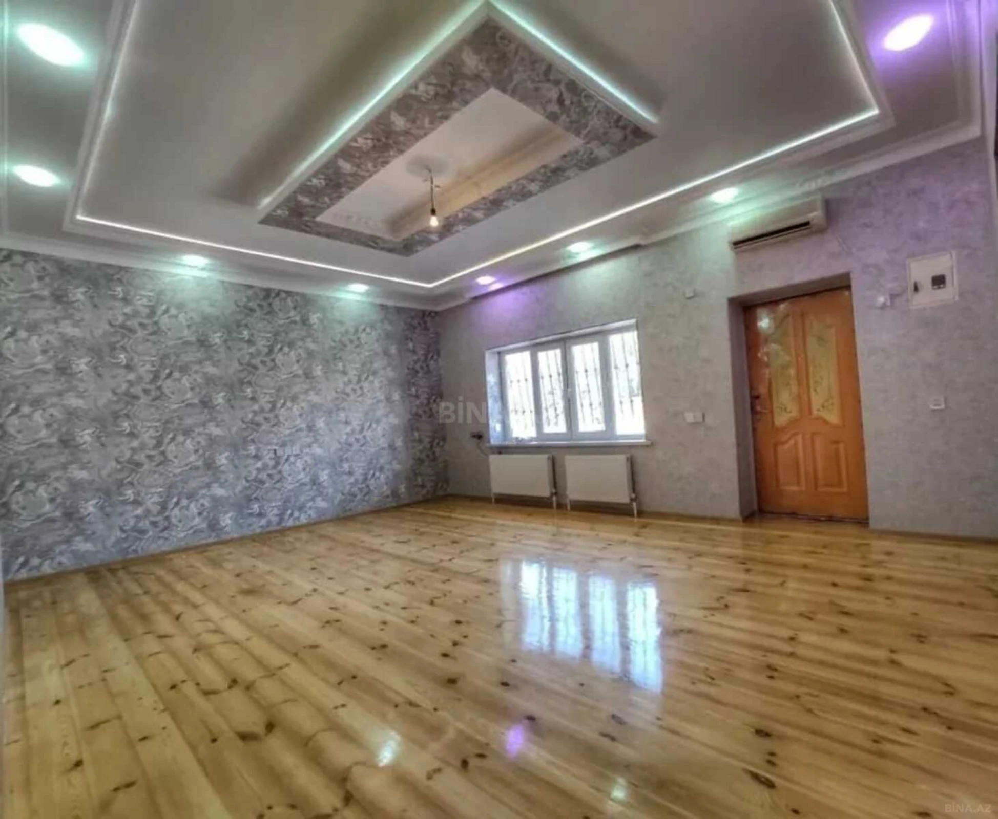 Satılır 6 otaqlı həyət evi 250 m²