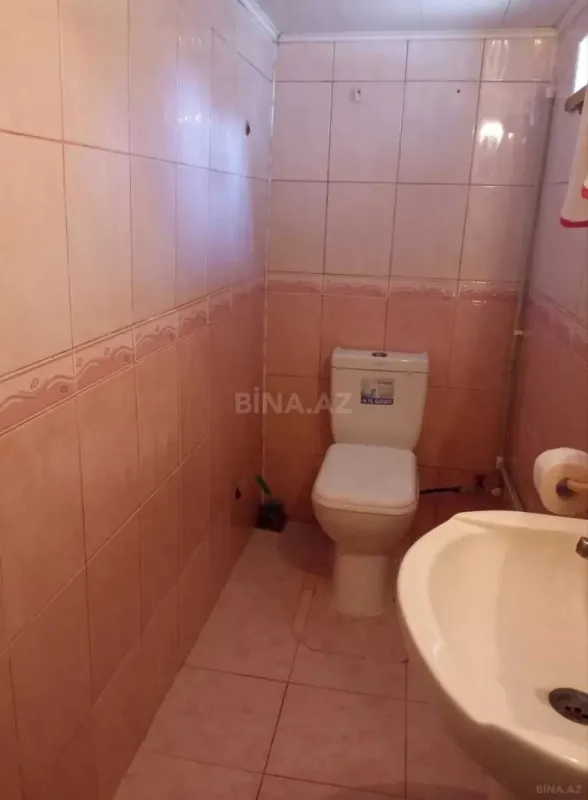 Satılır 6 otaqlı həyət evi 250 m²