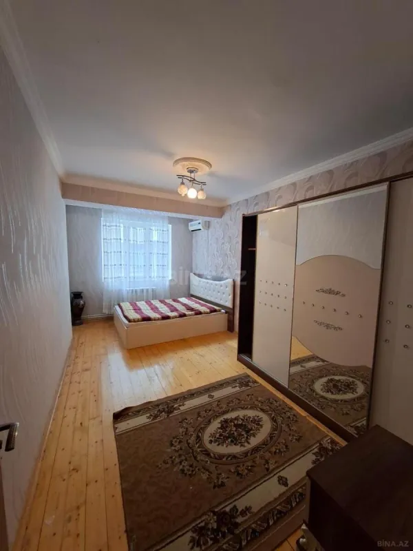 Kirayə verilir 3 otaqlı mənzil 115 m²