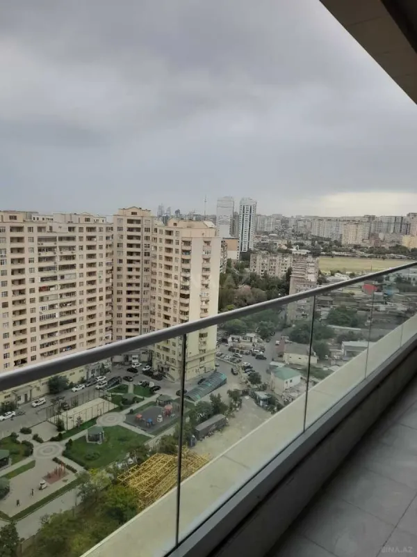 Kirayə verilir 3 otaqlı mənzil 120 m²