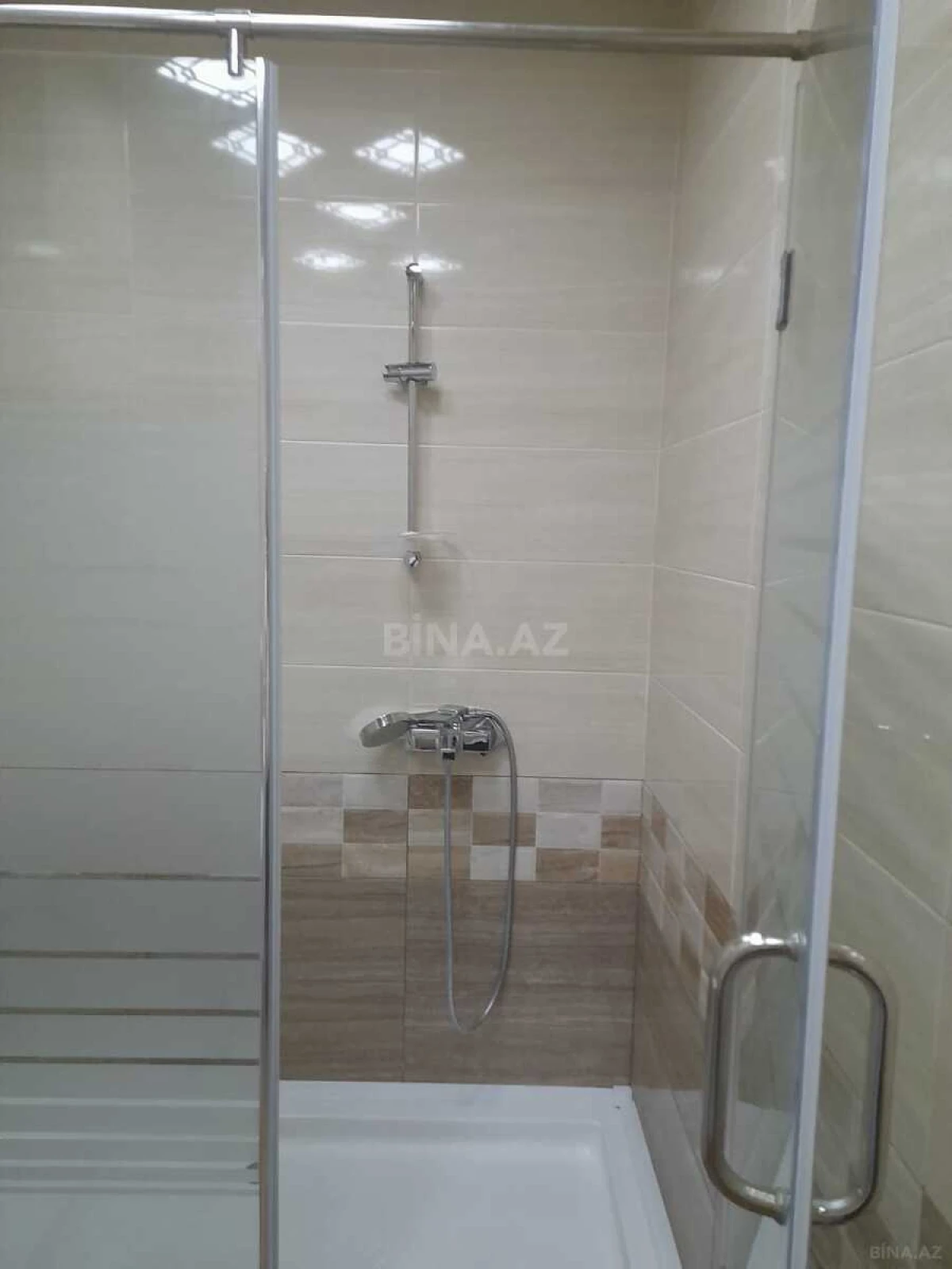 Kirayə verilir 3 otaqlı mənzil 120 m²