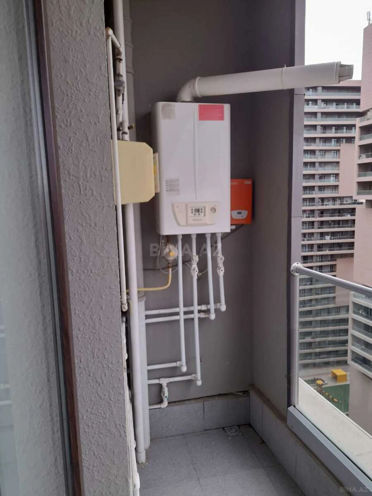 Kirayə verilir 3 otaqlı mənzil 120 m²