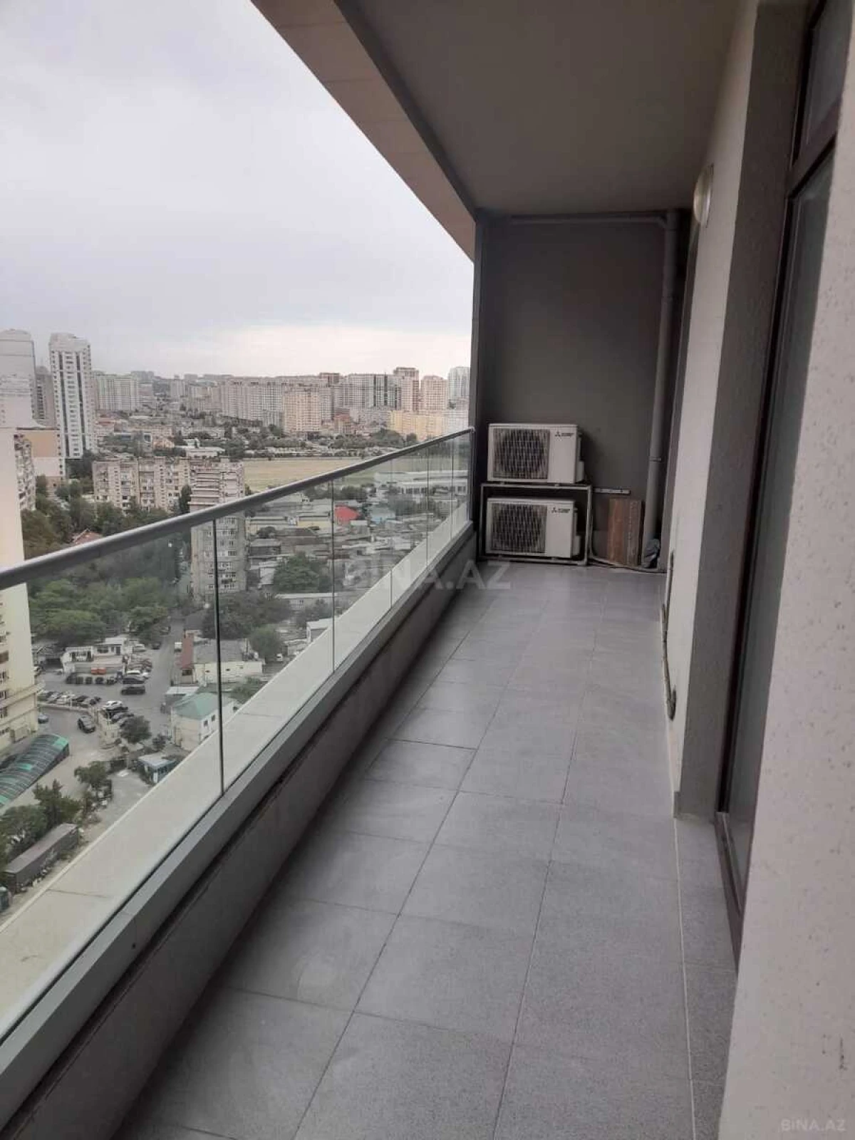Kirayə verilir 3 otaqlı mənzil 120 m²