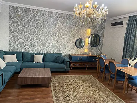 Kirayə verilir 4 otaqlı mənzil 180 m²