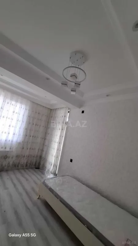 Kirayə verilir 4 otaqlı mənzil 140 m²