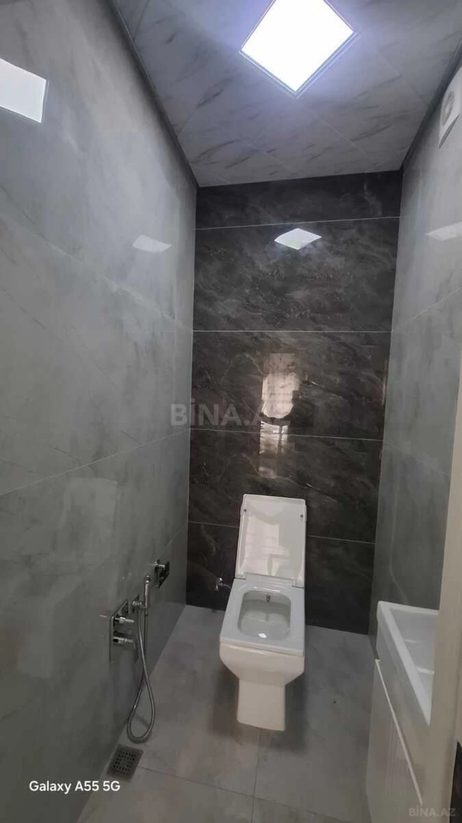 Kirayə verilir 4 otaqlı mənzil 140 m²
