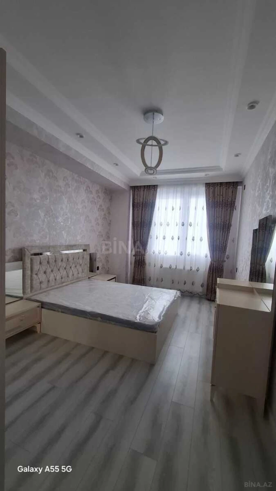 Kirayə verilir 4 otaqlı mənzil 140 m²