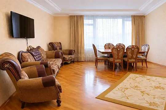 Satılır 3 otaqlı mənzil 135 m² — Bakı 3 otaq 135.00 m²