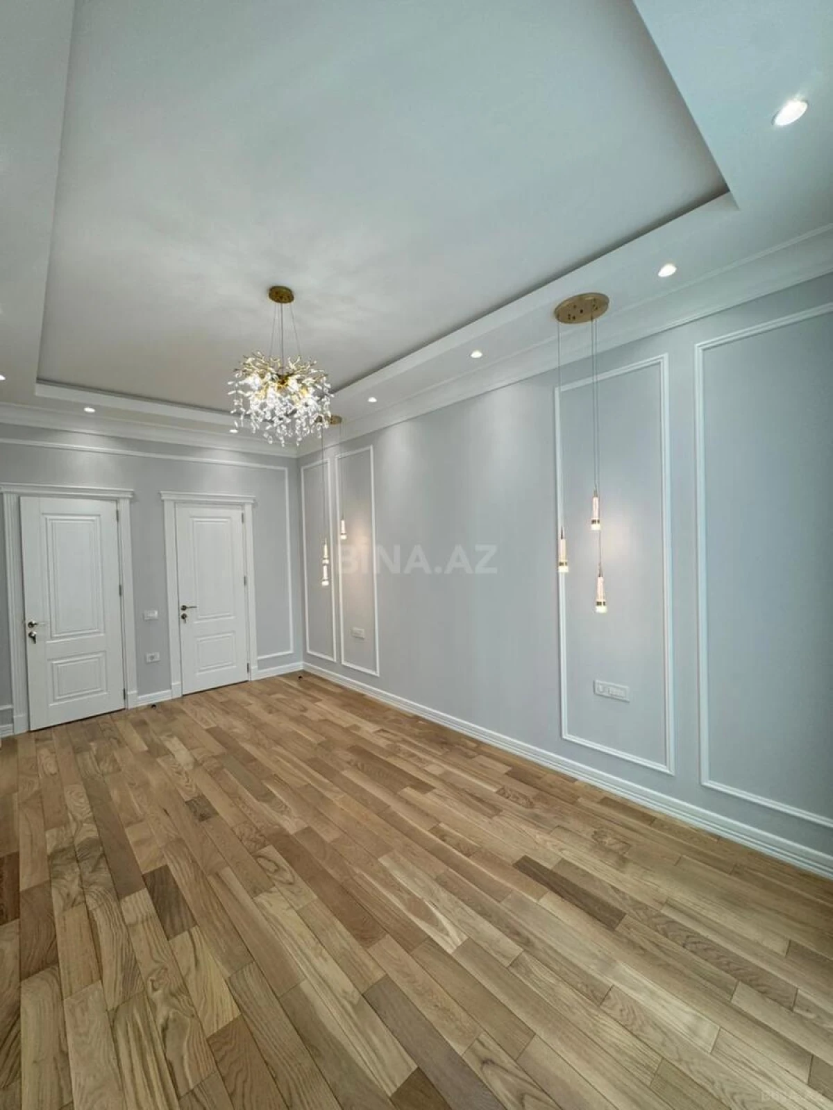 Satılır 4 otaqlı mənzil 170 m²