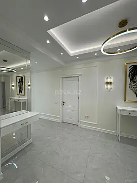 Satılır 4 otaqlı mənzil 170 m²