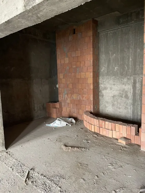 Satılır 2 otaqlı mənzil 95 m²