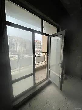 Satılır 2 otaqlı mənzil 95 m²