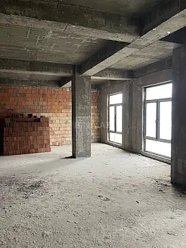 Satılır 2 otaqlı mənzil 95 m²
