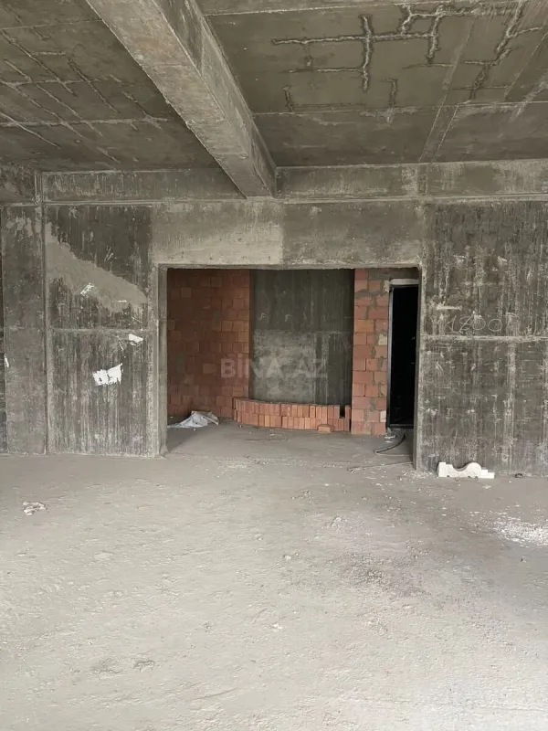 Satılır 2 otaqlı mənzil 95 m²