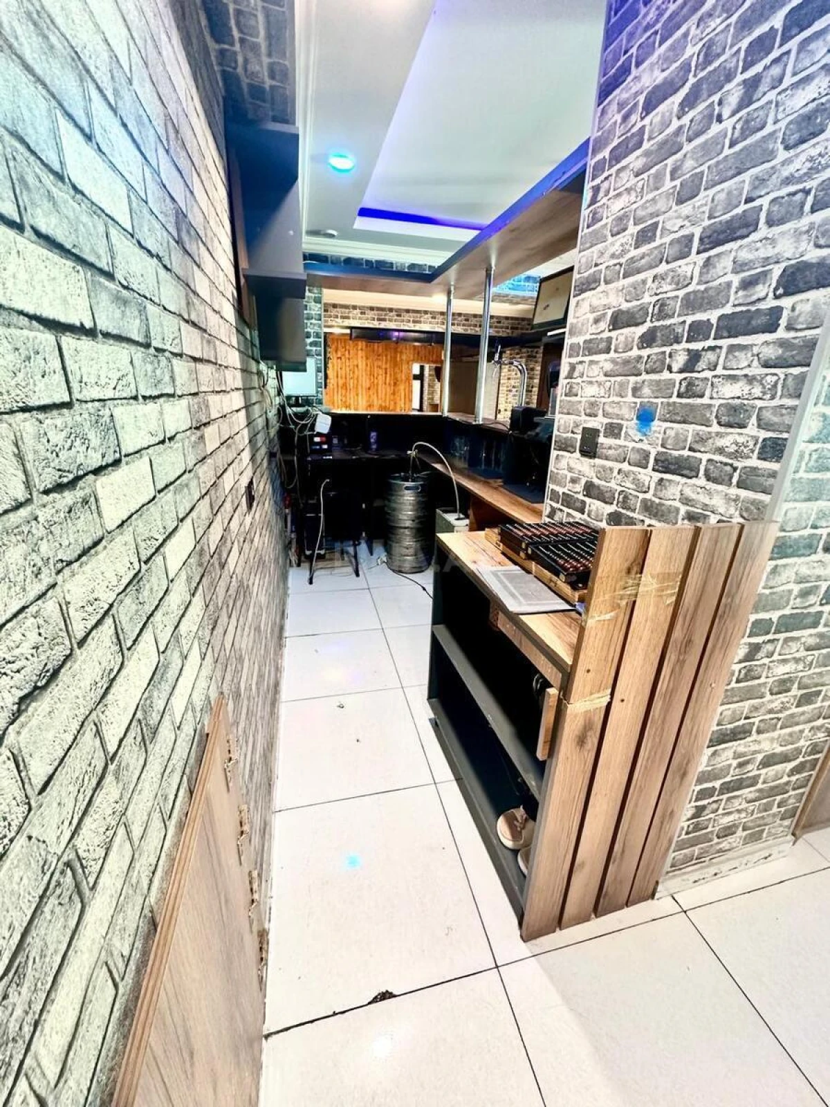 Kirayə verilir obyekt 80 m²