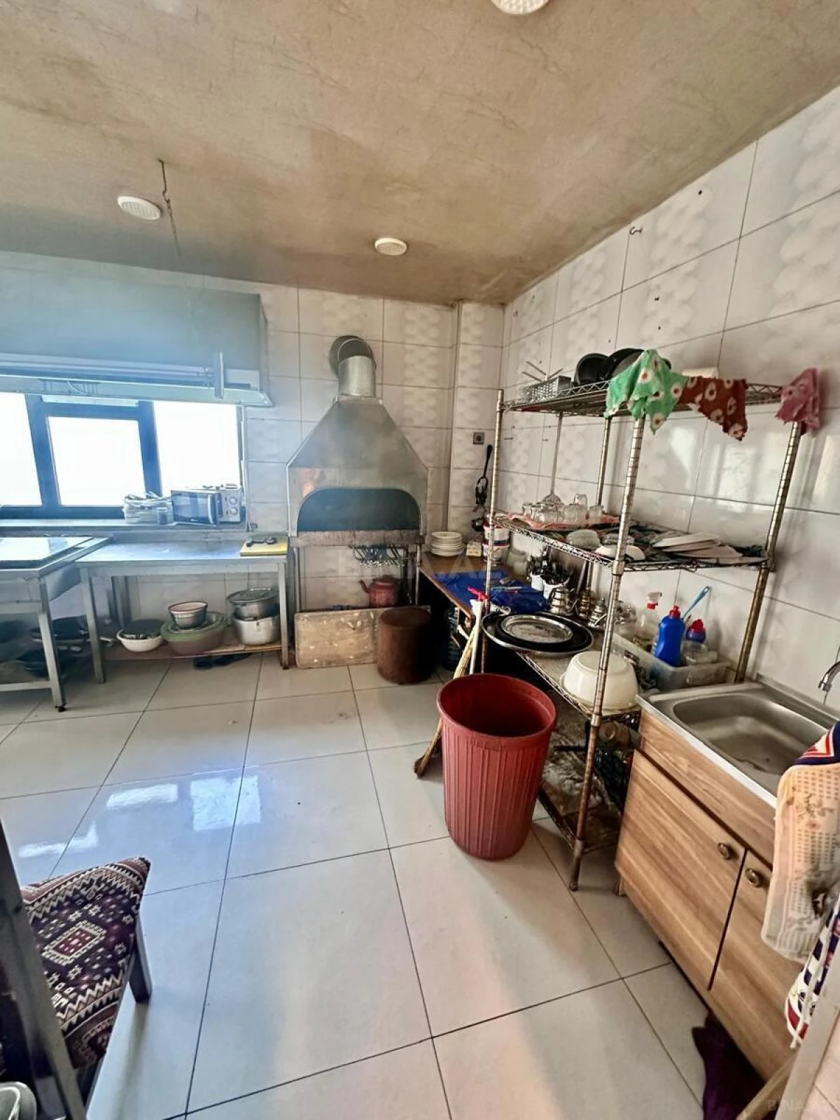 Kirayə verilir obyekt 80 m²