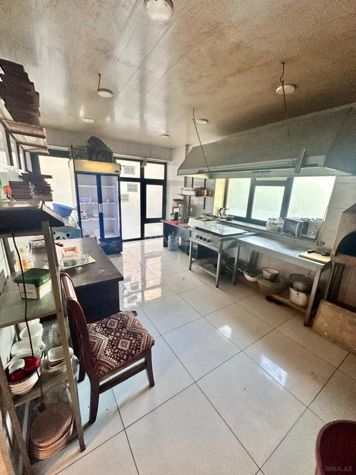 Kirayə verilir obyekt 80 m²