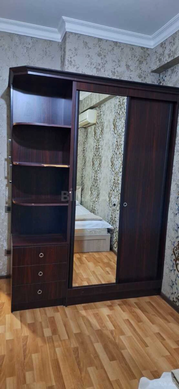 Kirayə verilir 3 otaqlı mənzil 94 m²