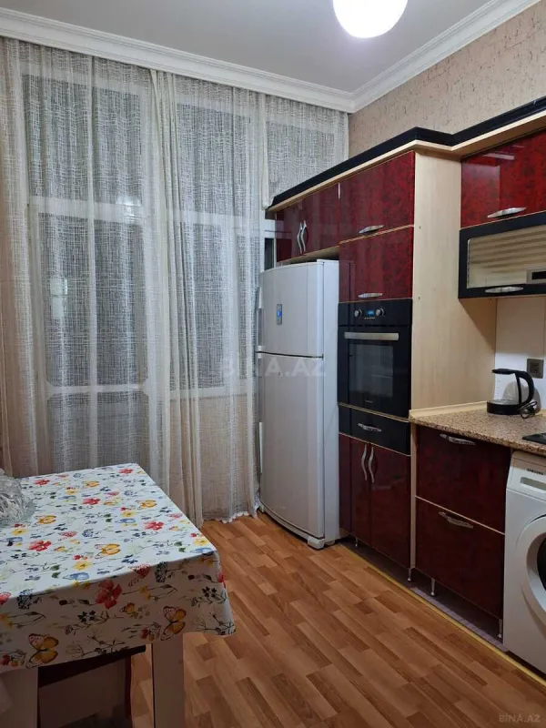 Kirayə verilir 3 otaqlı mənzil 94 m²
