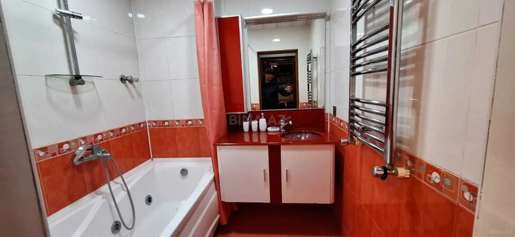 Kirayə verilir 3 otaqlı mənzil 94 m²