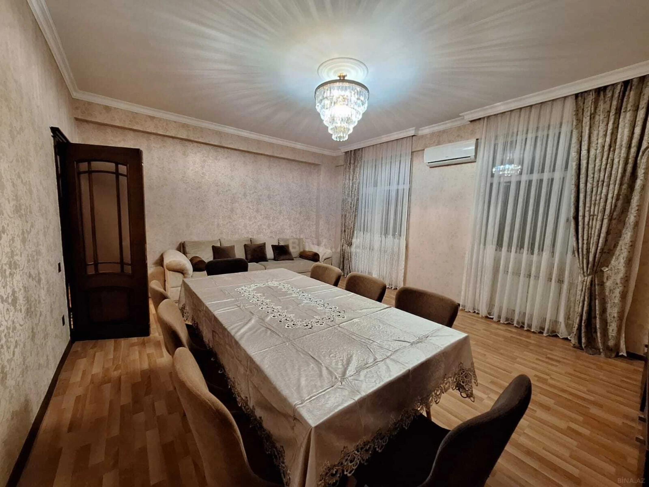 Kirayə verilir 3 otaqlı mənzil 94 m²
