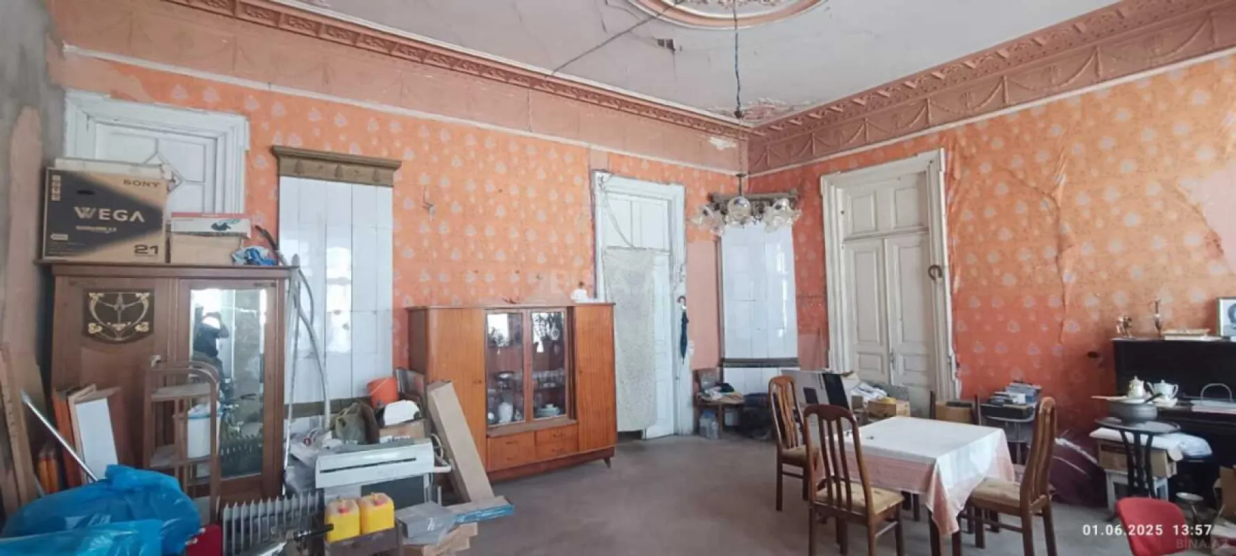 Satılır 6 otaqlı mənzil 200 m²