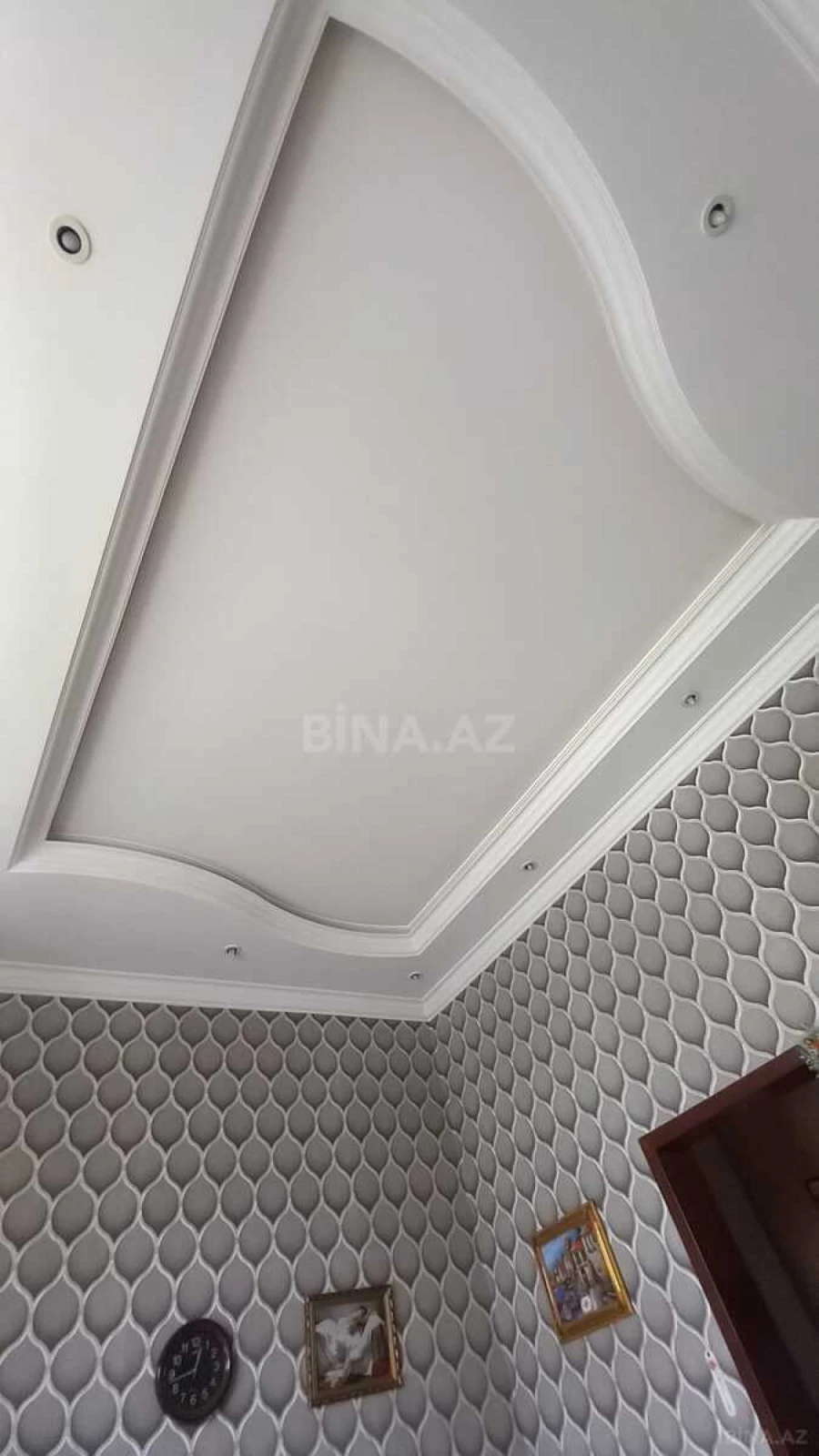 Satılır 6 otaqlı mənzil 200 m²