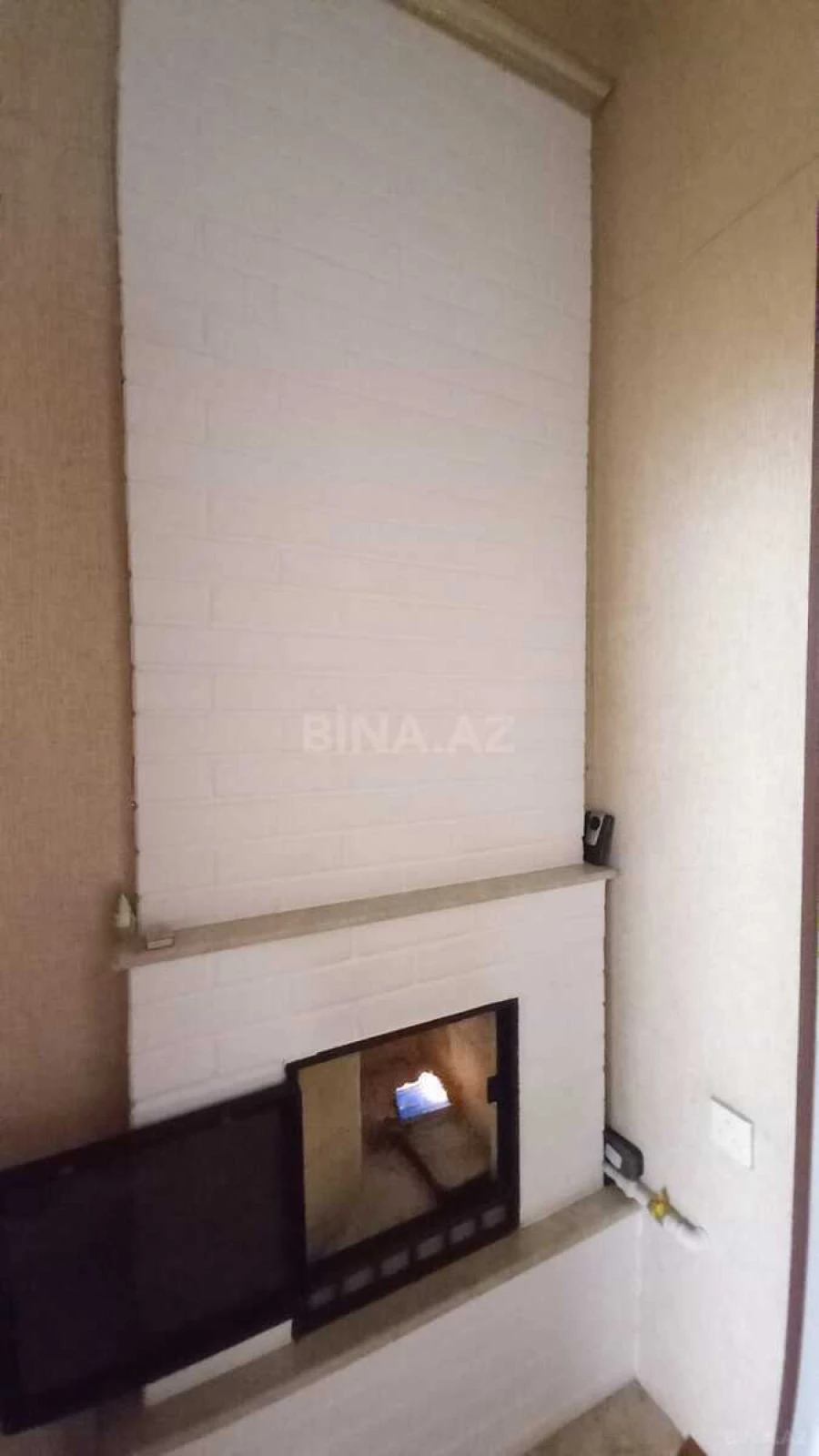 Satılır 6 otaqlı mənzil 200 m²