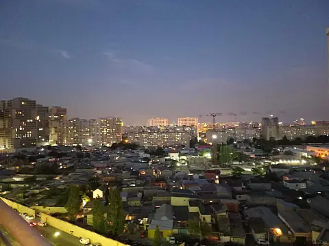 Kirayə verilir 3 otaqlı mənzil 160 m²