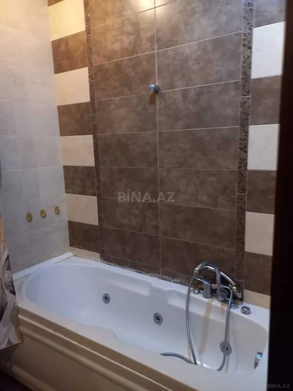 Kirayə verilir 3 otaqlı mənzil 160 m²